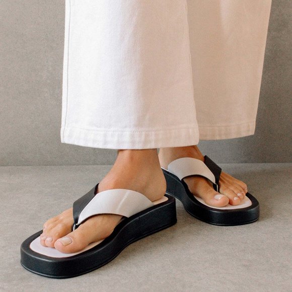 Alohas Overcast Black and White Sandals - Picture 1 of 2